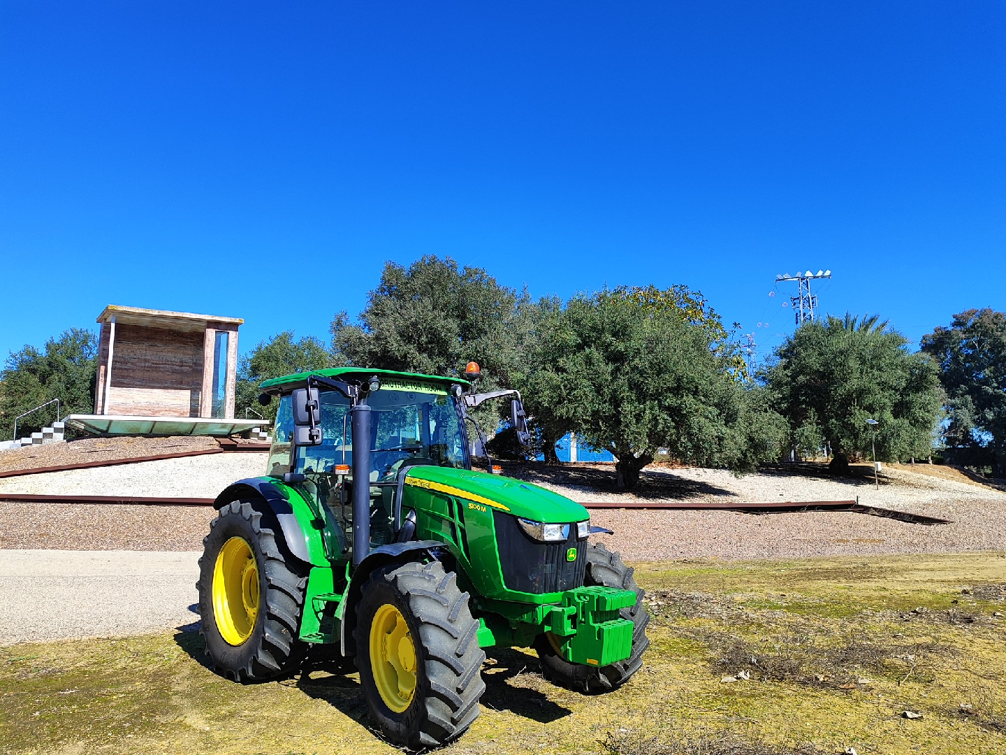 Tengo un tractor amarillo...