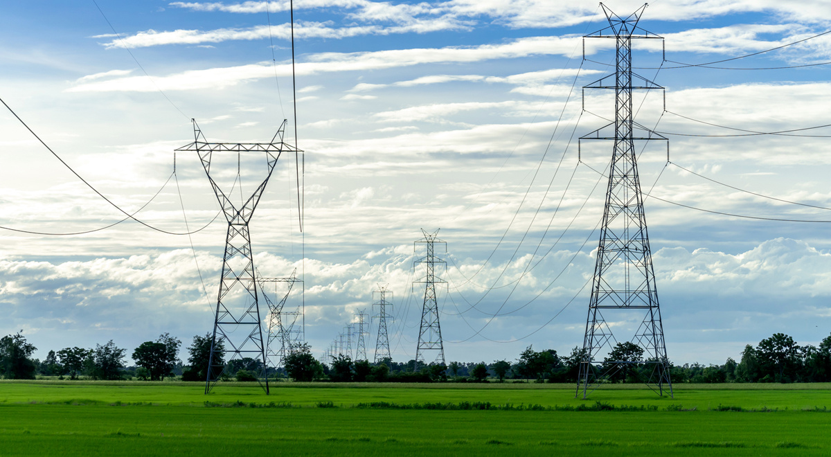 El regadío afronta, como puede, la tormenta eléctrica: el precio de la luz se duplica