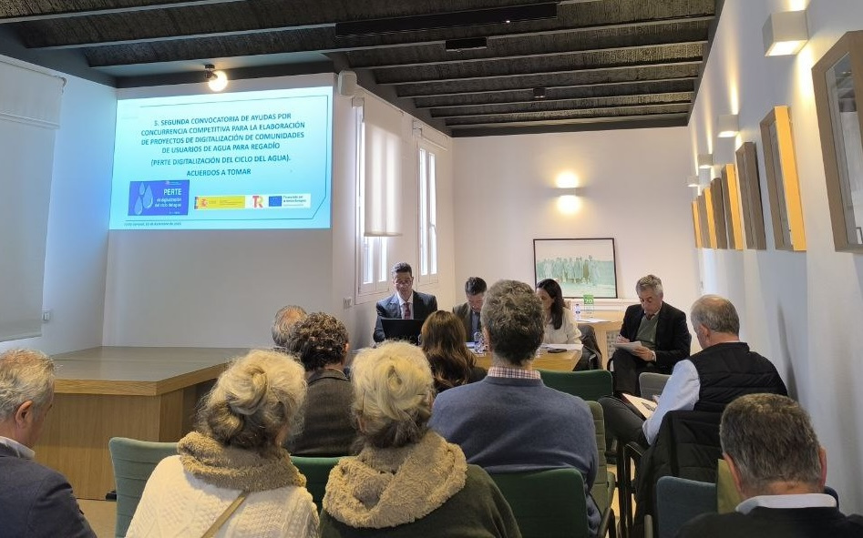 La Junta General aprueba los presupuestos y hace balance de un semestre marcado por la eficiencia hídrica y el impulso a la digitalización