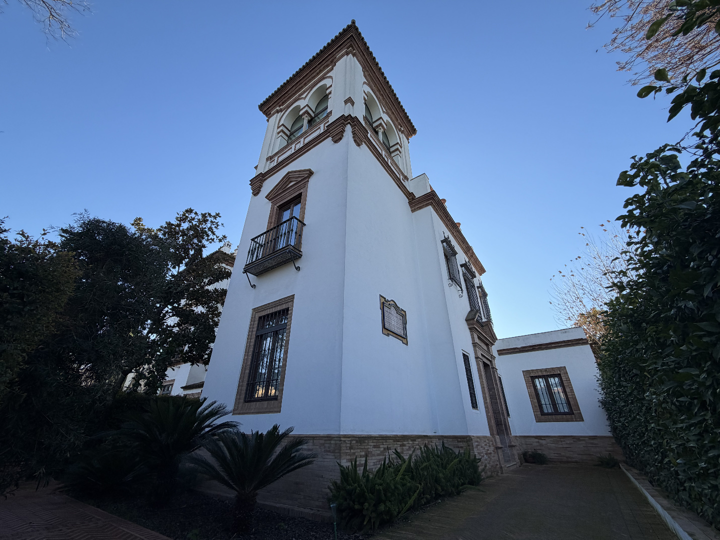 La sede del Valle Inferior, símbolo de la gratitud de Sevilla con Aníbal González