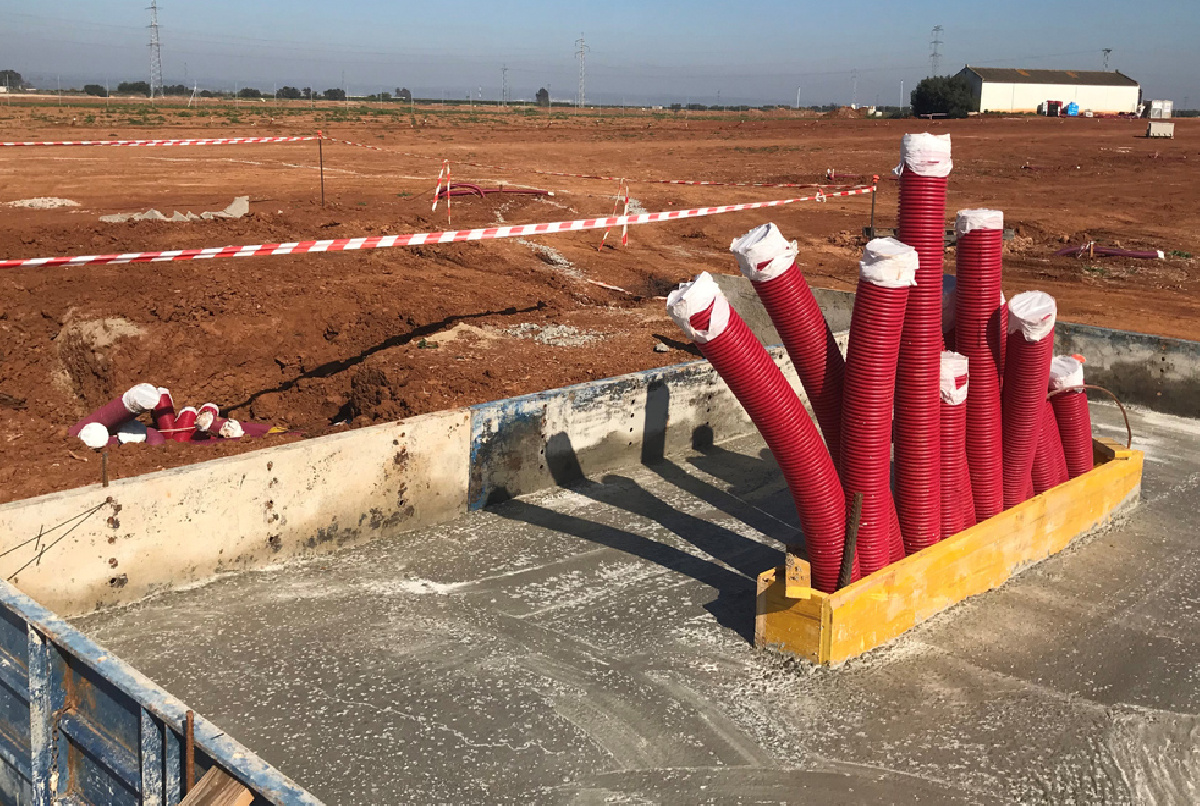 LAS OBRAS DE LA PLANTA SOLAR AVANZAN  A BUEN RITMO