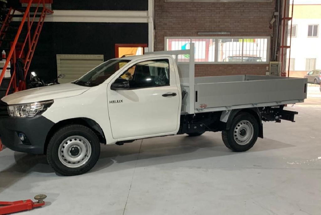 La Comunidad adquiere un pick-up para completar su flota de vehículos