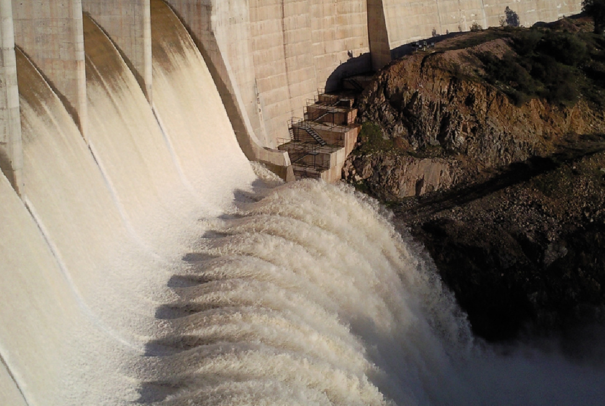 Sólo tres de los diecinueve embalses de la Regulación General están aliviando agua en este momento